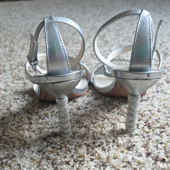 Sophia Webster Silver Sandals with Strappy Design - Picture 7 of 13